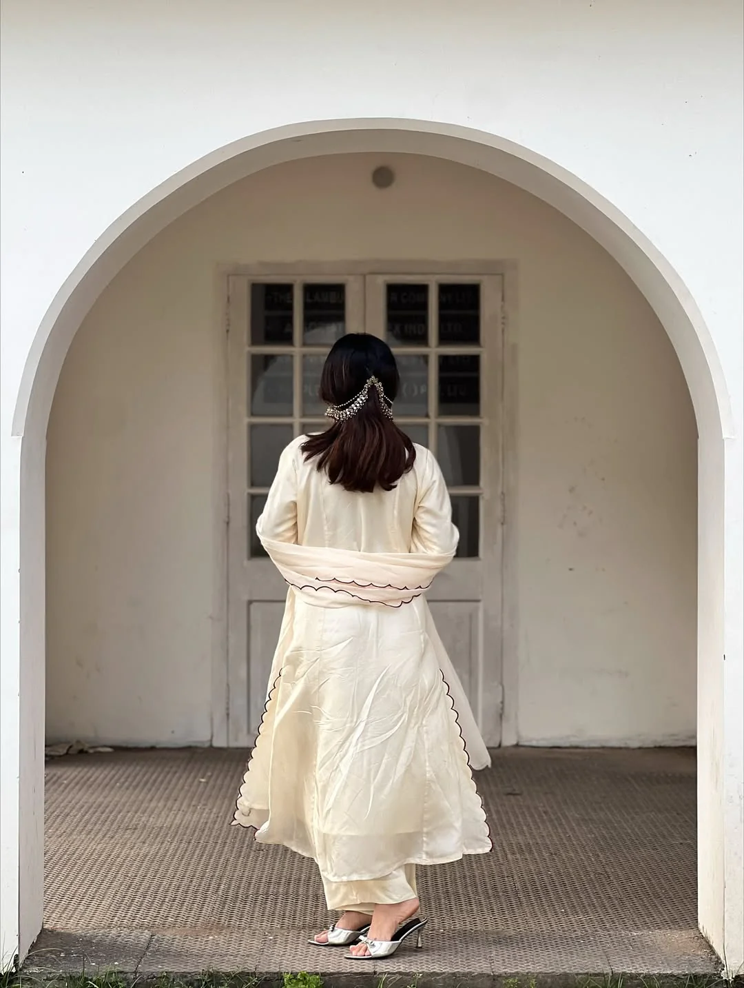 Ashiti Minimal White Desi Aesthetic Kurta Set - Image 3