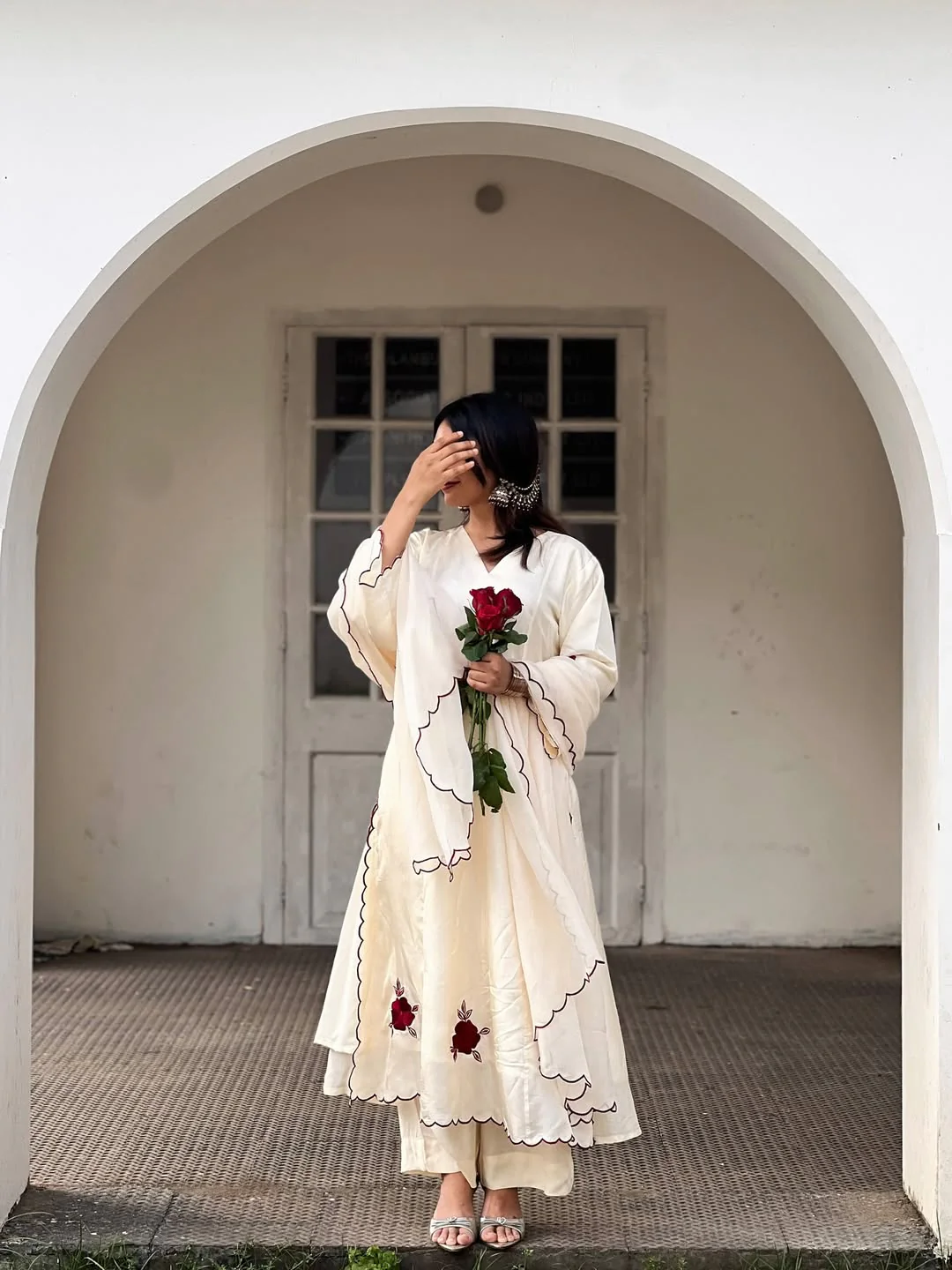 Ashiti Minimal White Desi Aesthetic Kurta Set - Image 4