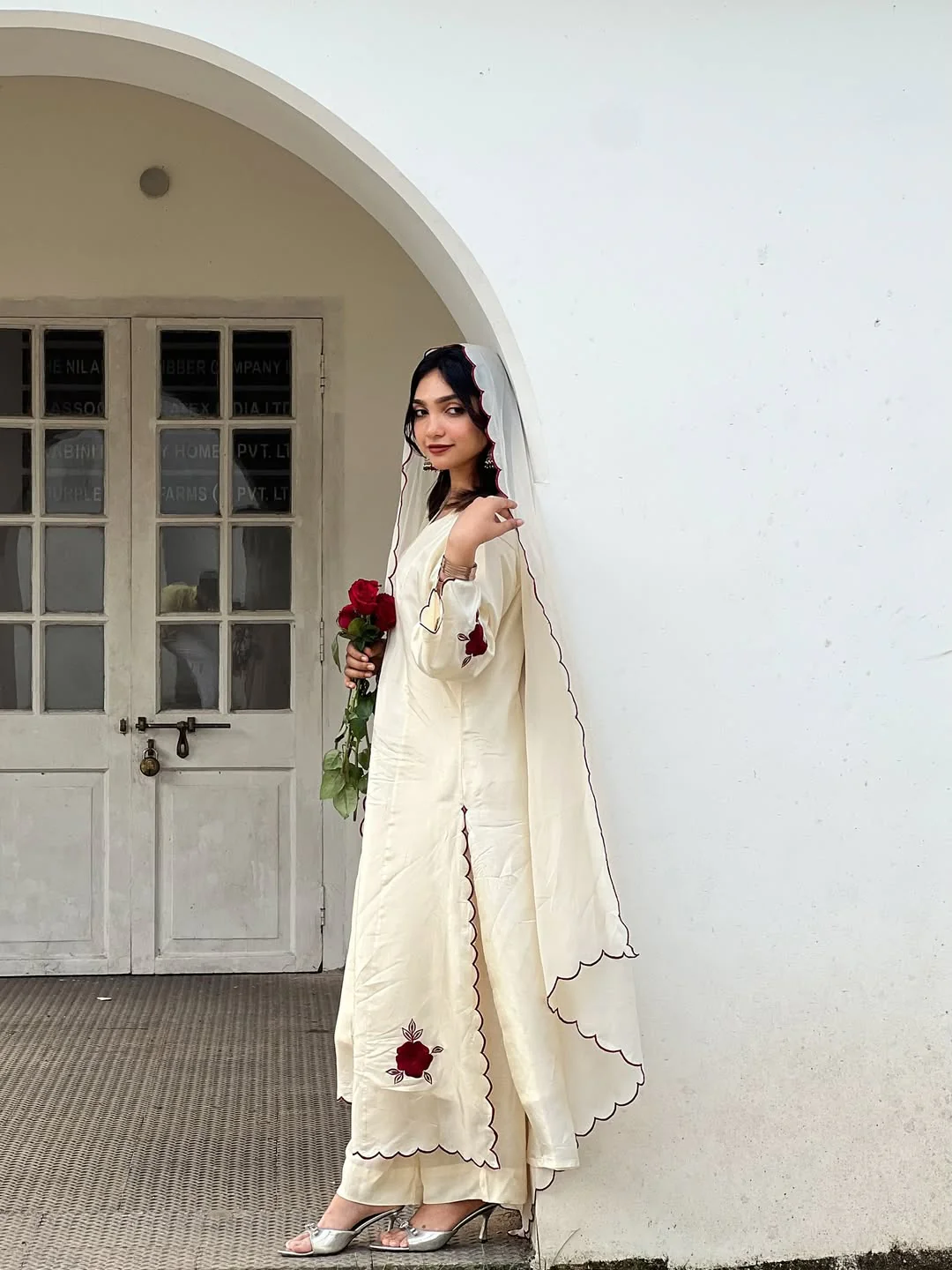 Ashiti Minimal White Desi Aesthetic Kurta Set - Image 6