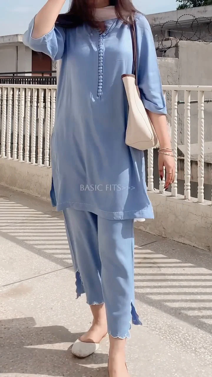 Harmi Simple Yet Stylish Kurta Set - Image 6