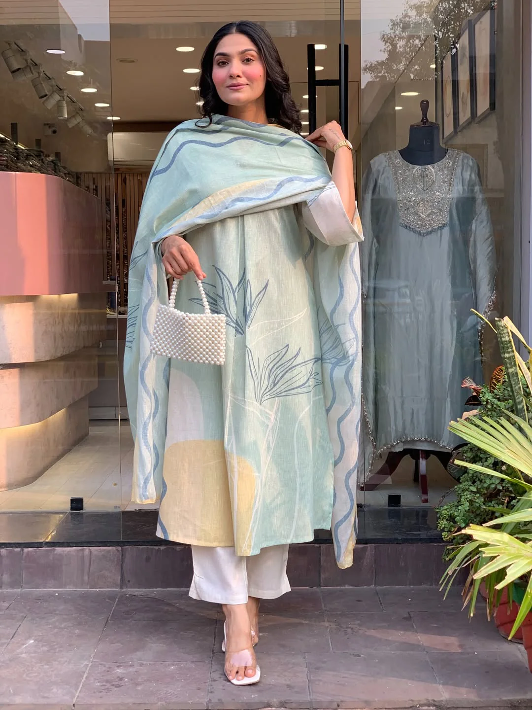 Minimal Summer Ethnic Set for Women - Image 3