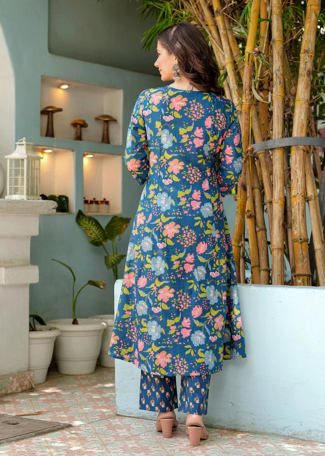 Prisha Printed Floral Kurta Set - Image 4
