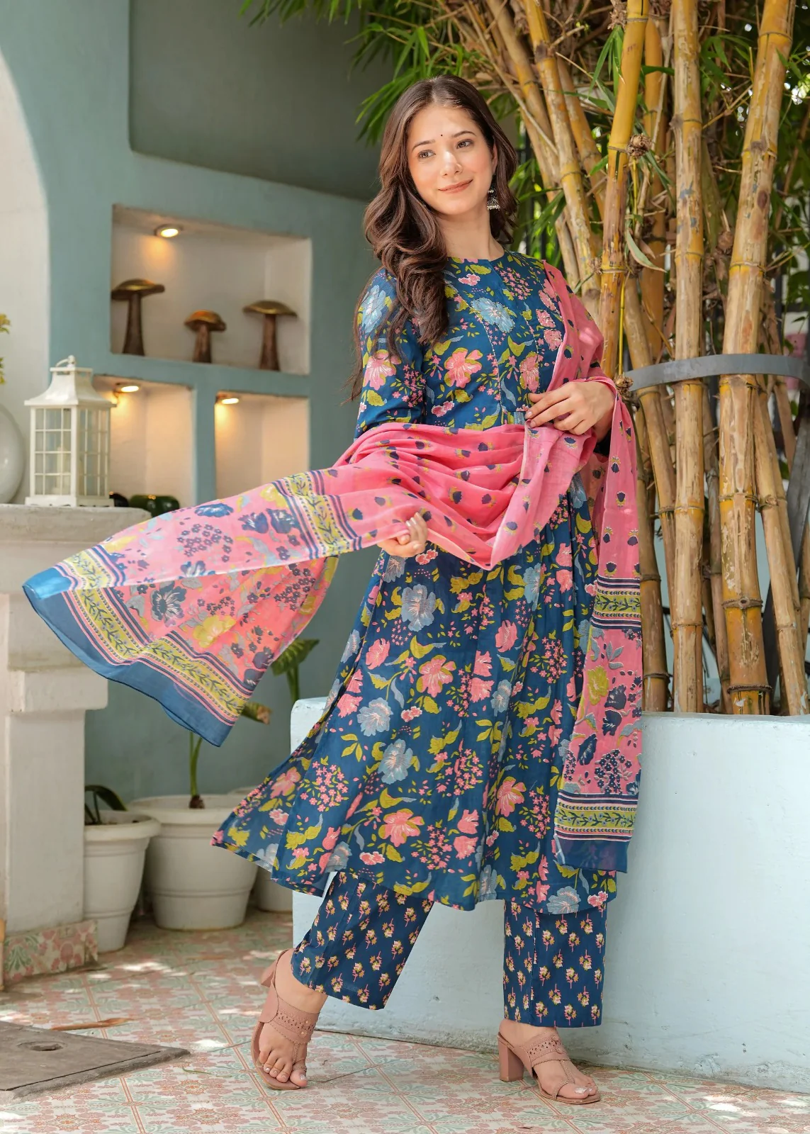 Prisha Printed Floral Kurta Set - Image 5