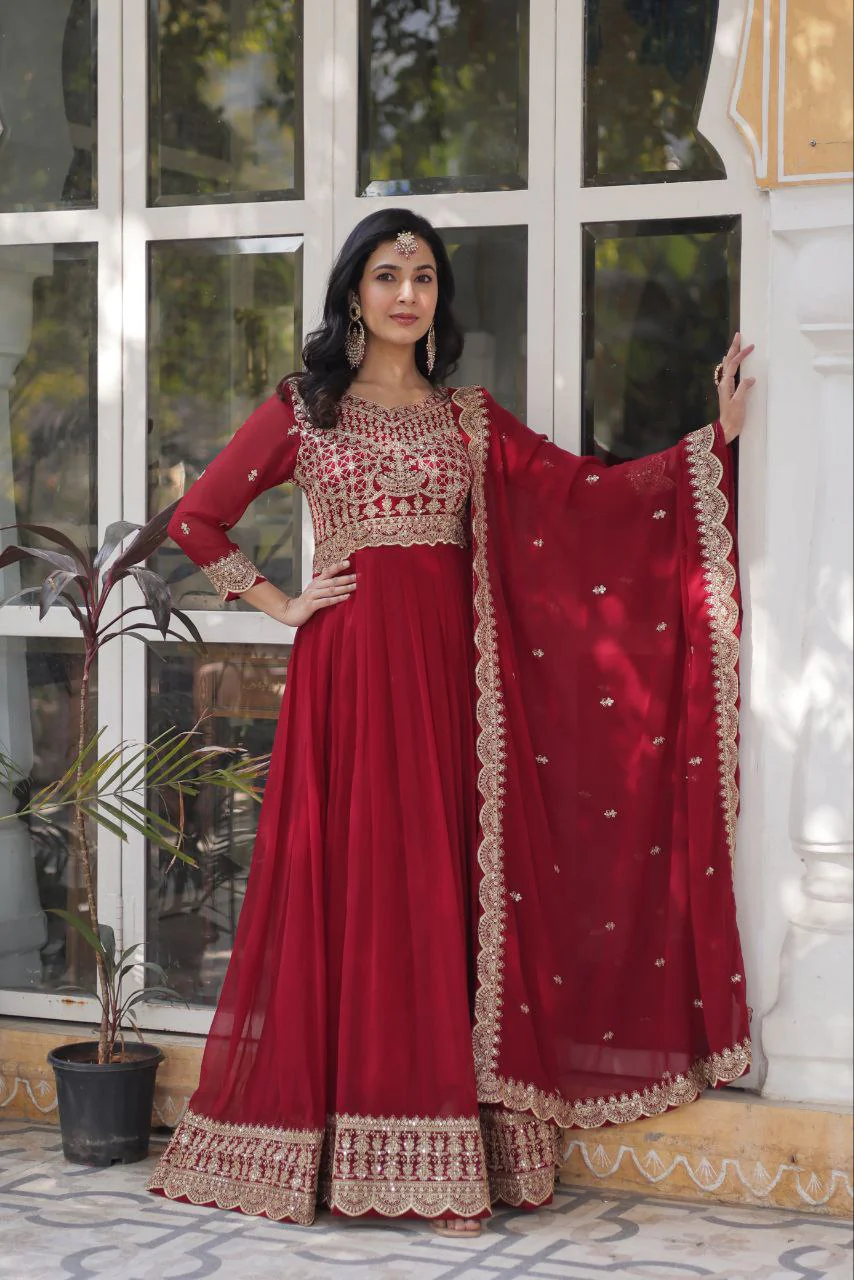 The Golden Maroon Threaded Elegance - Image 4